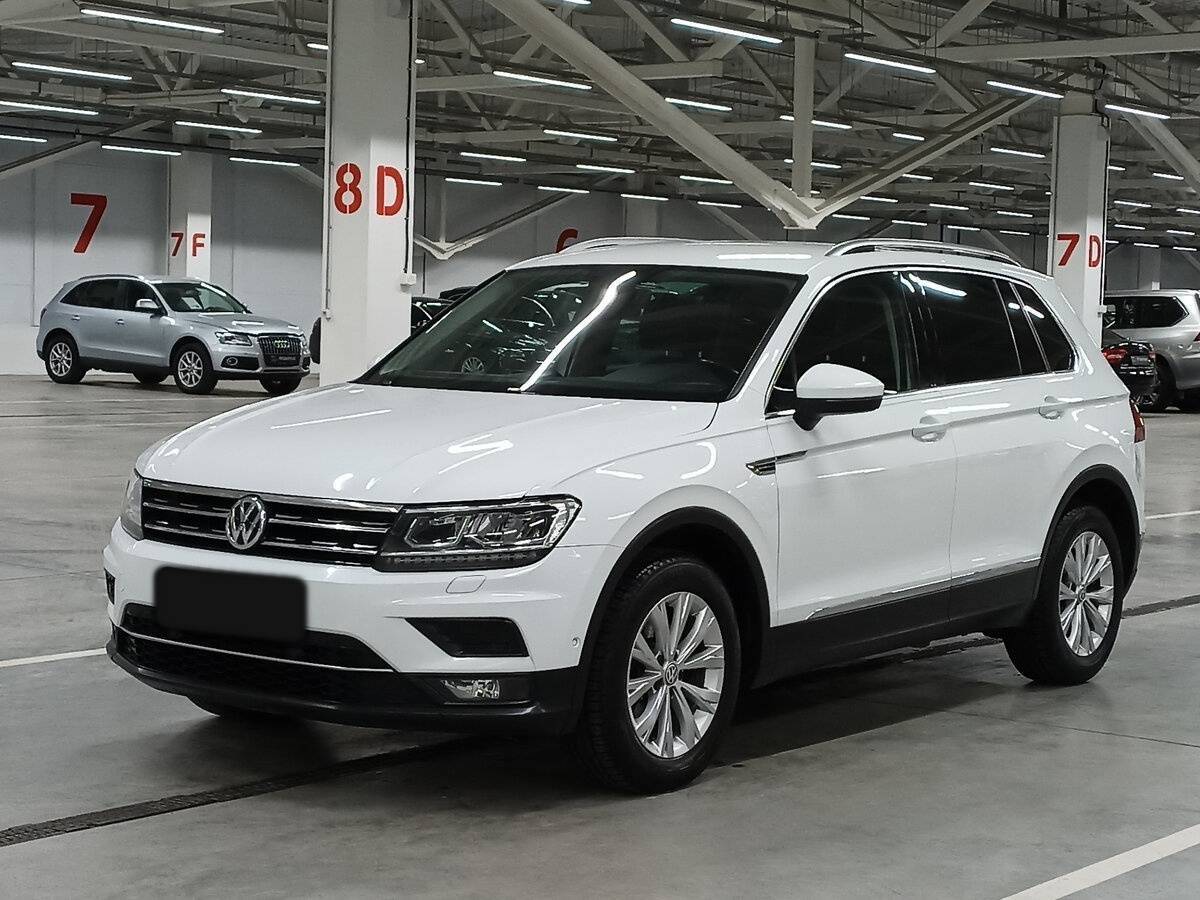 Купить Volkswagen Tiguan, 2017, 150 001 км.. Посмотреть фото