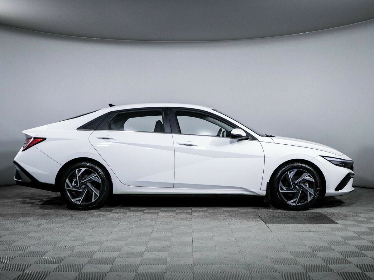 Купить Hyundai Elantra, 2023, 7 800 км.. Фото: #3