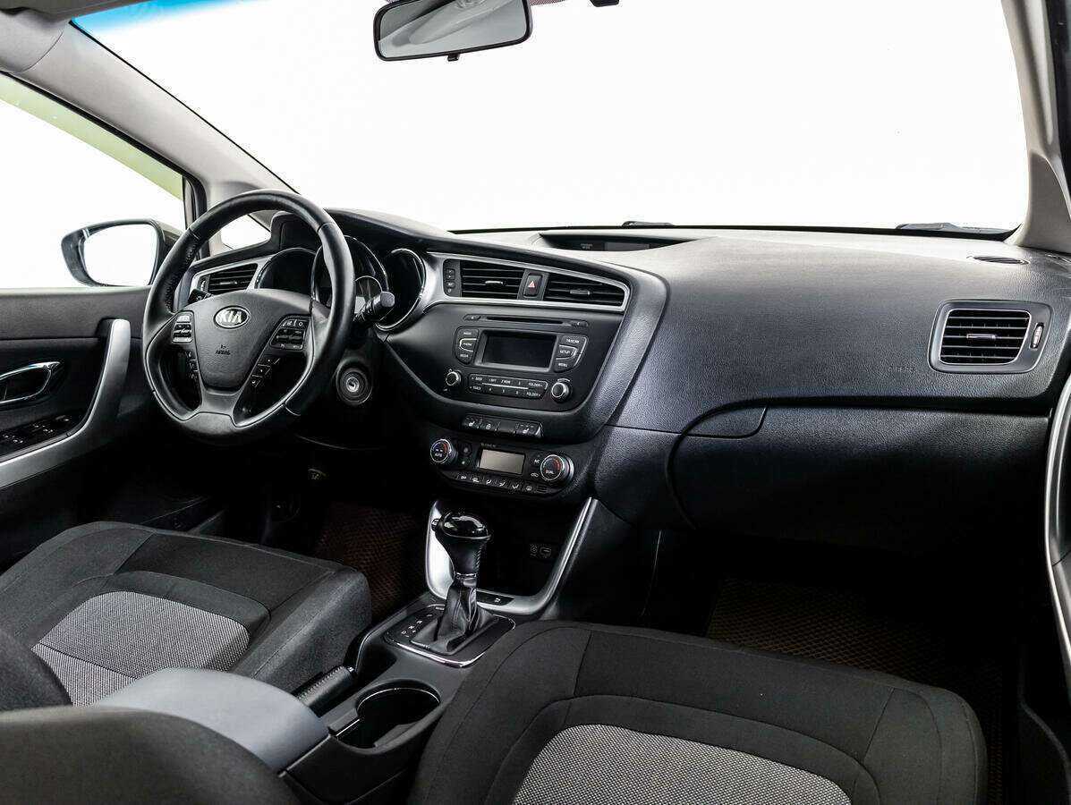 Купить Kia Ceed, 2015, 130 452 км.. Фото: #8