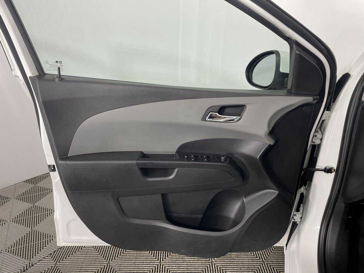 Купить Chevrolet Aveo, 2014, 193 555 км.. Фото: #6