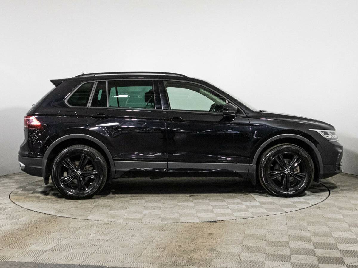 Купить Volkswagen Tiguan, 2022, 62 269 км.. Фото: #3