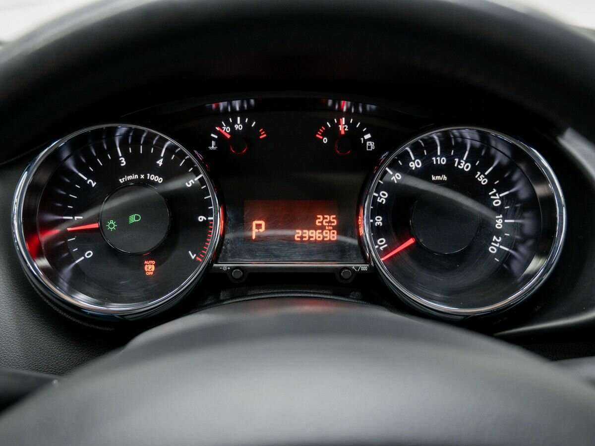 Купить Peugeot 3008, 2014, 239 694 км.. Фото: #20