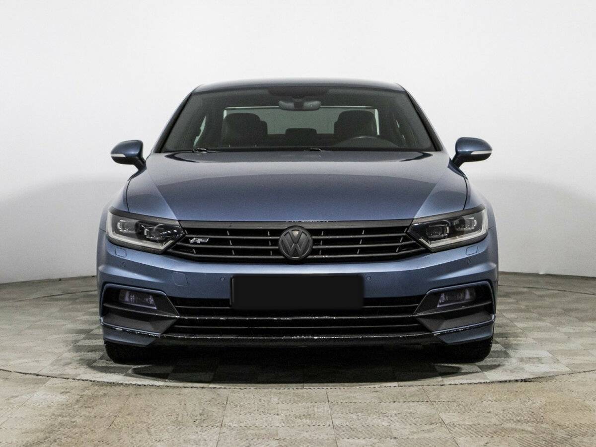 Купить Volkswagen Passat, 2017, 283 948 км.. Фото: #1