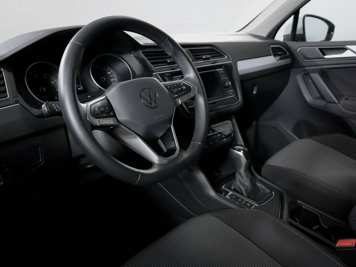 Купить Volkswagen Tiguan, 2021, 8 100 км.. Фото: #12