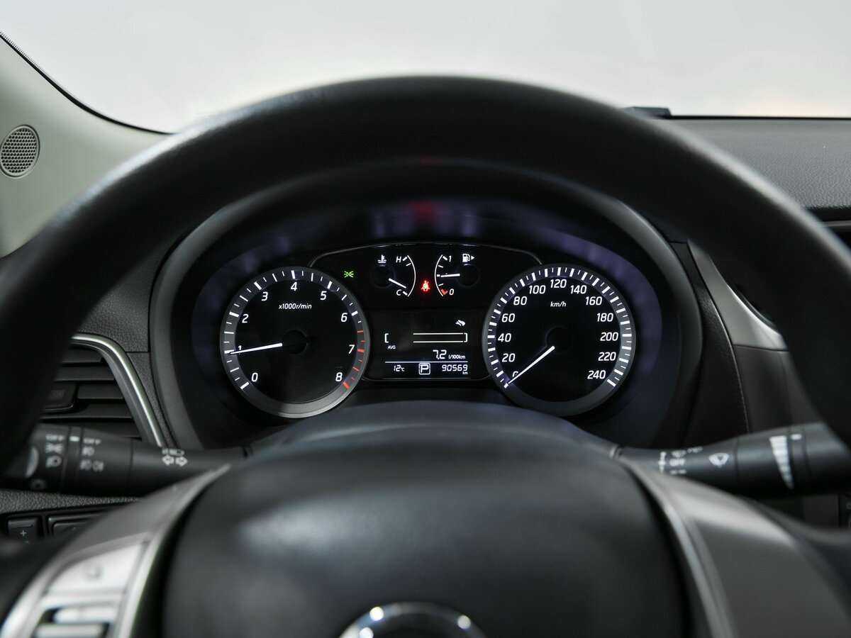 Купить Nissan Sentra, 2015, 90 568 км.. Фото: #6