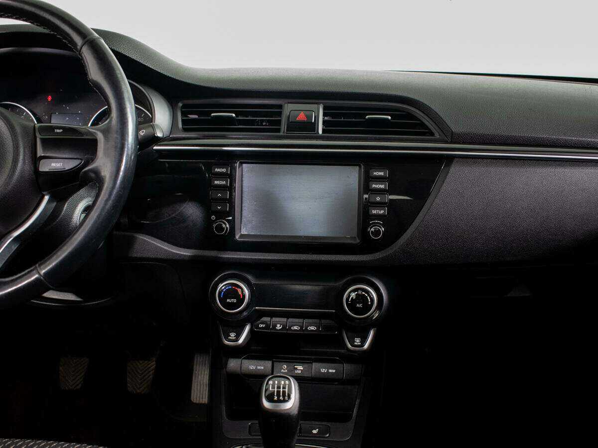 Купить Kia Rio, 2018, 157 538 км.. Фото: #8