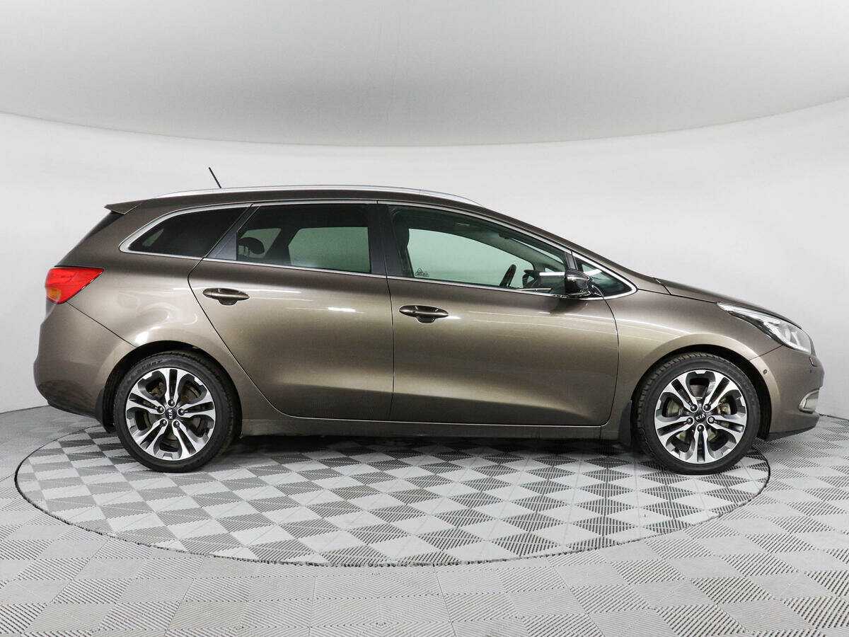 Купить Kia Ceed, 2013, 261 920 км.. Фото: #3
