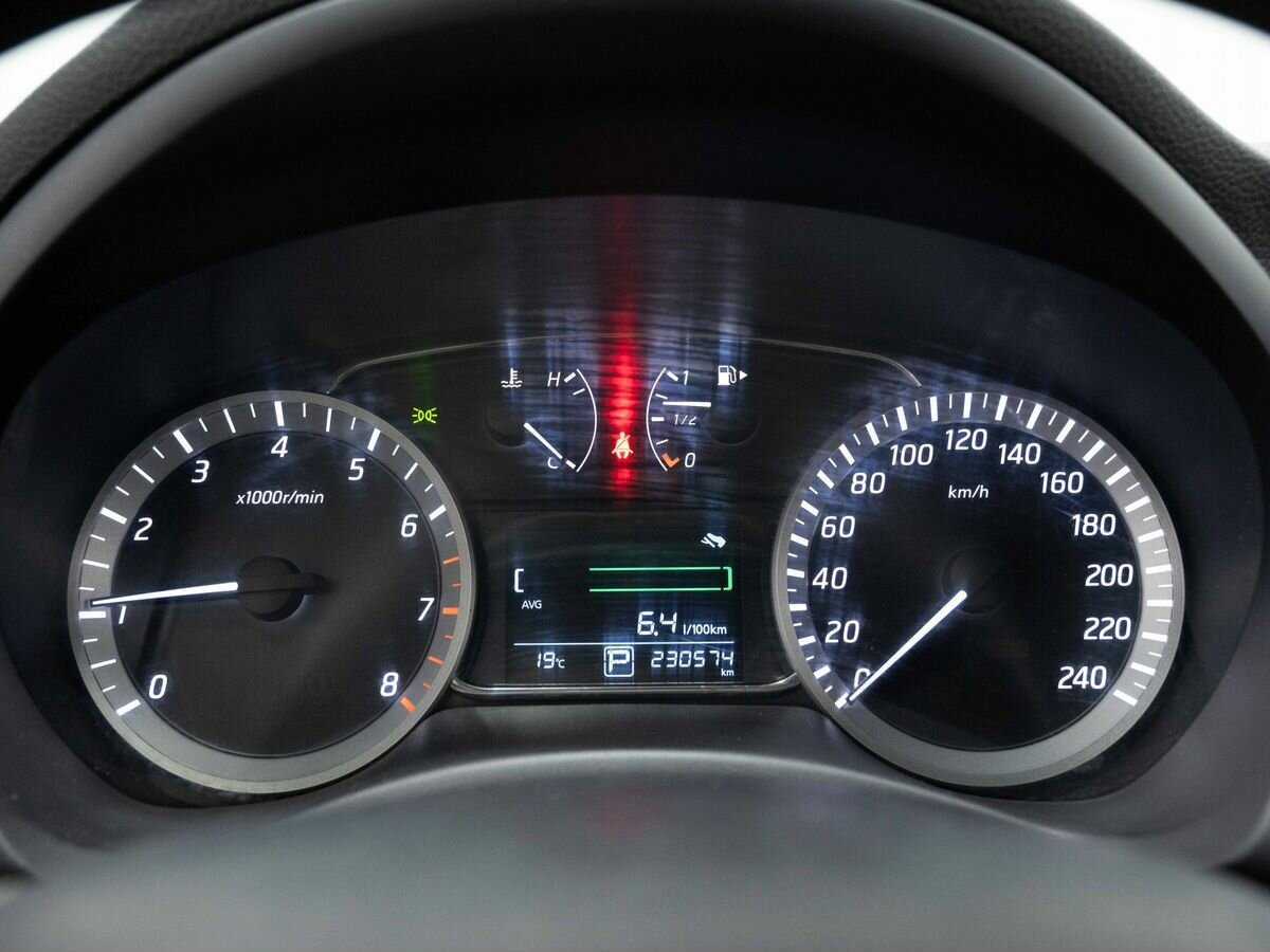 Купить Nissan Sentra, 2015, 230 424 км.. Фото: #14