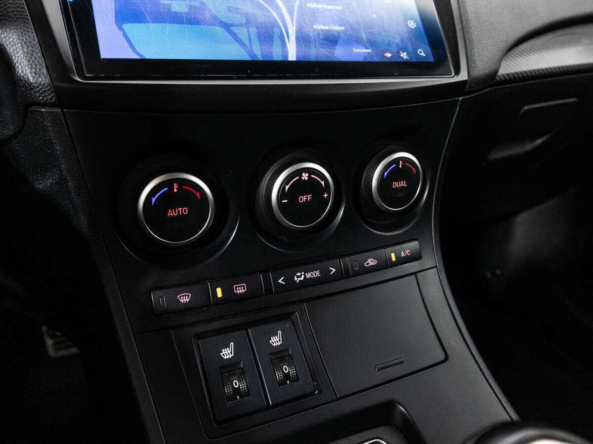 Купить Mazda 3, 2012, 172 253 км.. Фото: #16