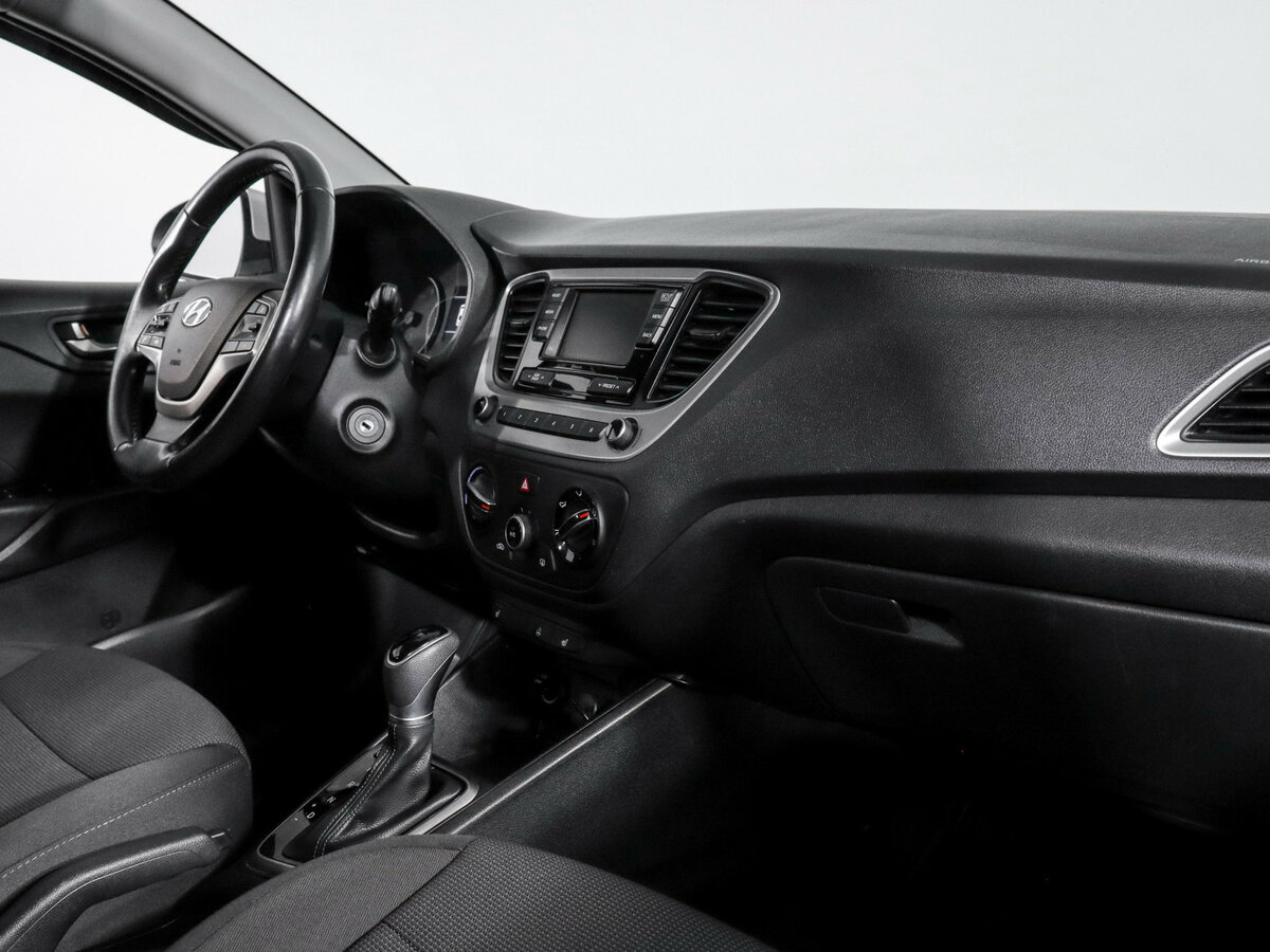 Купить Hyundai Solaris, 2018, 70 070 км.. Фото: #6