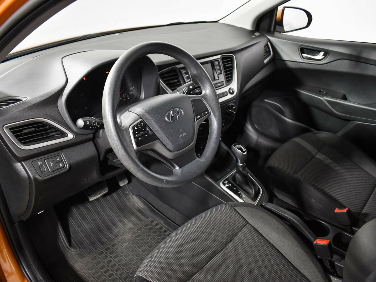 Купить Hyundai Solaris, 2017, 87 427 км.. Фото: #8