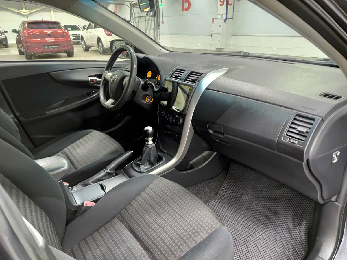 Купить Toyota Corolla, 2012, 154 896 км.. Фото: #10