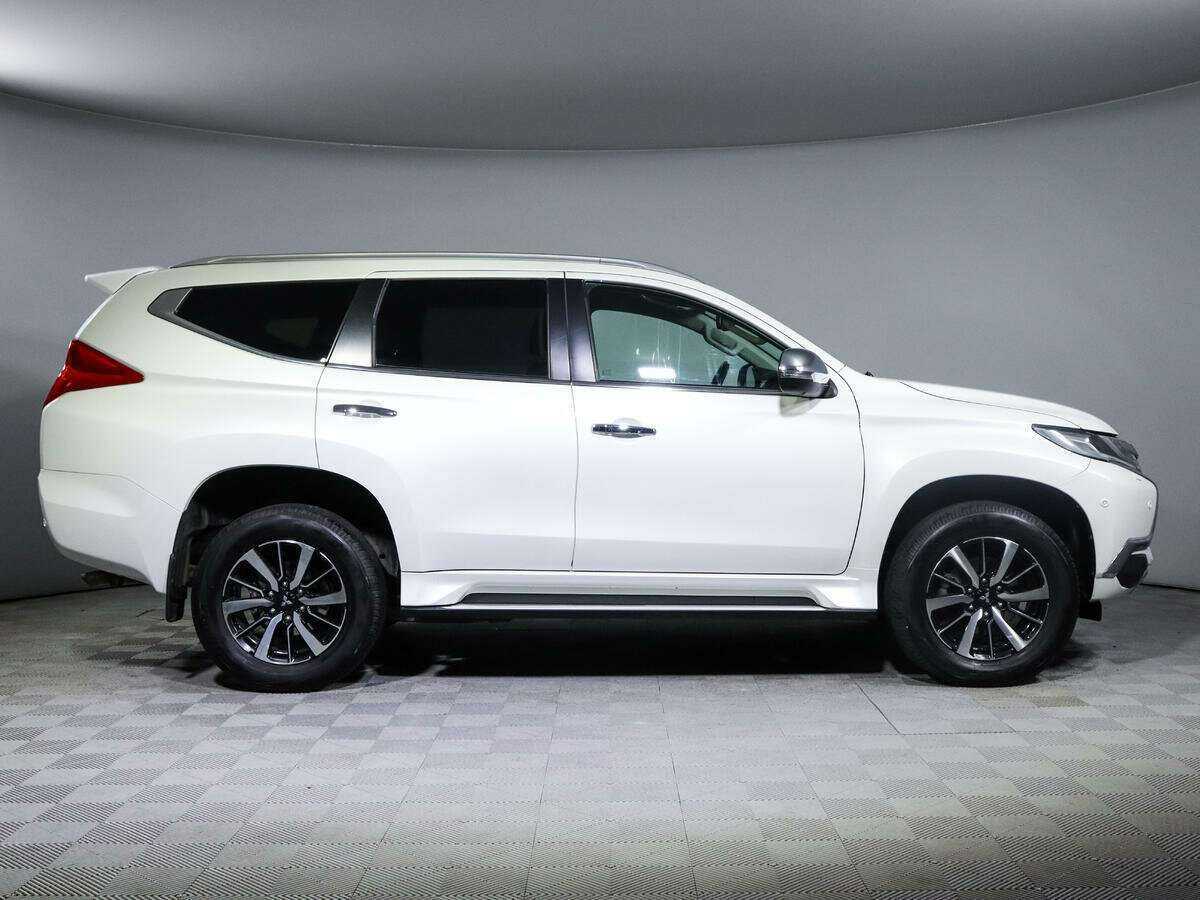 Купить Mitsubishi Pajero Sport, 2018, 132 074 км.. Посмотреть фото