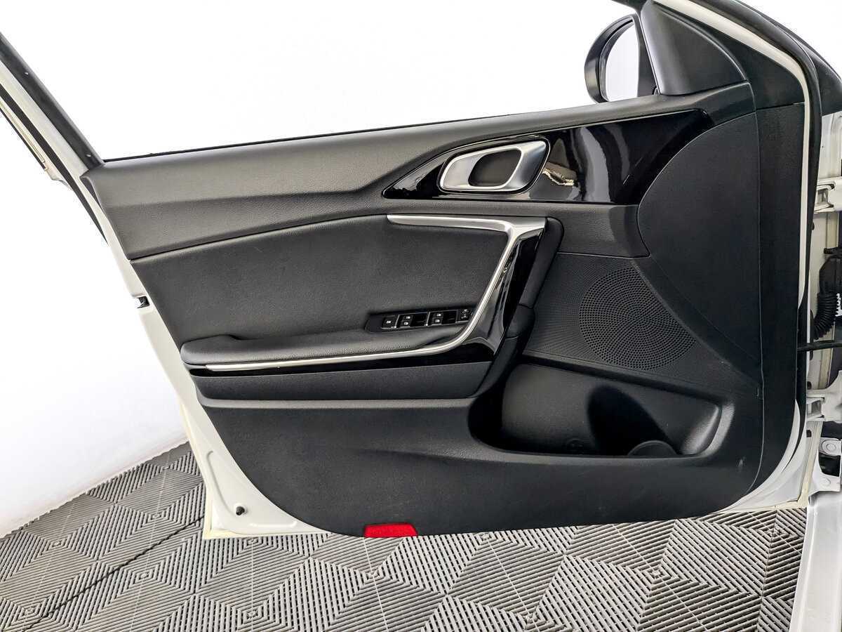 Купить Kia Ceed, 2020, 103 427 км.. Фото: #18