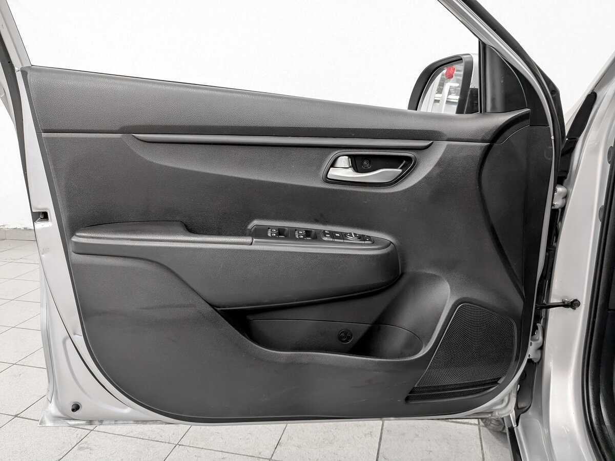 Купить Kia Rio, 2020, 182 994 км.. Фото: #15