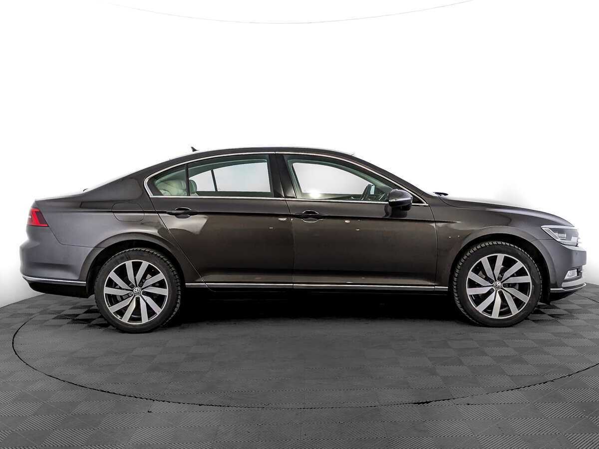 Купить Volkswagen Passat, 2017, 75 878 км.. Фото: #3
