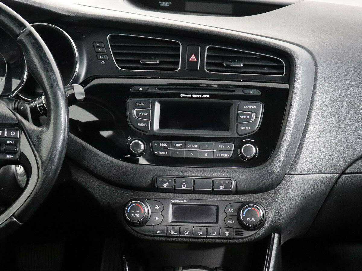 Купить Kia Ceed, 2013, 197 454 км.. Фото: #11
