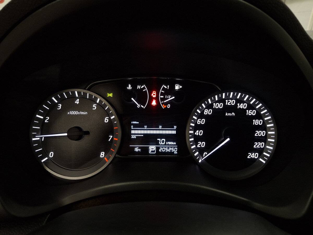 Купить Nissan Sentra, 2014, 205 218 км.. Фото: #12