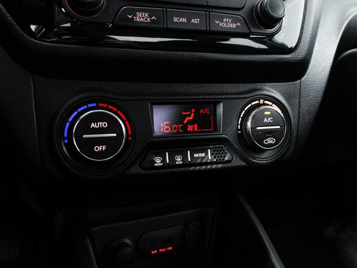 Купить Kia Rio, 2014, 87 004 км.. Фото: #14