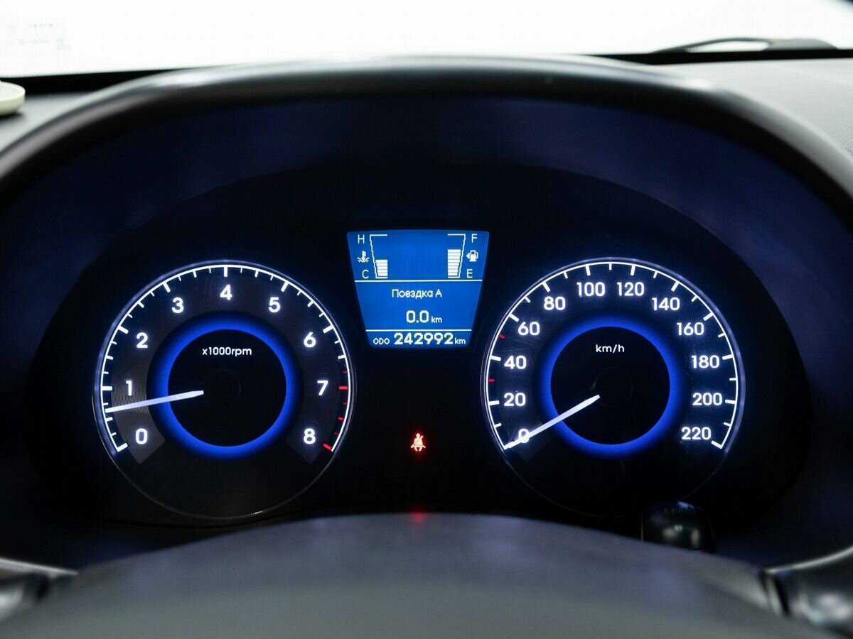 Купить Hyundai Solaris, 2012, 243 000 км.. Фото: #16