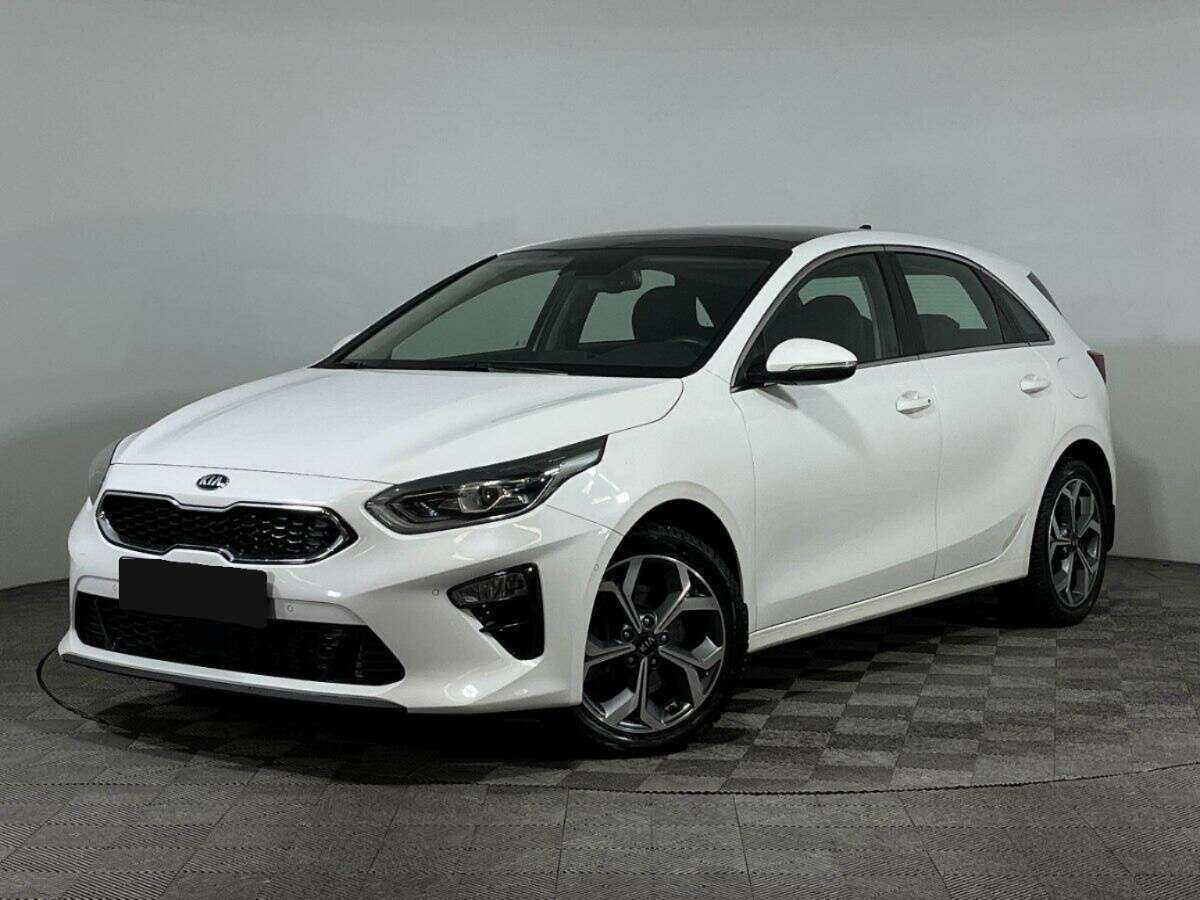 Купить Kia Ceed, 2018, 35 001 км.. Посмотреть фото
