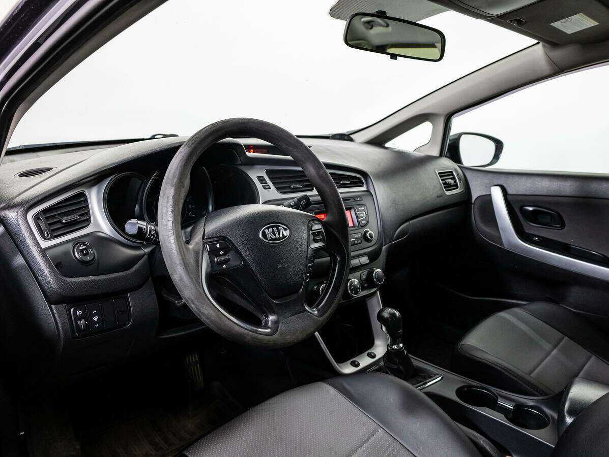 Купить Kia Ceed, 2013, 183 254 км.. Фото: #8