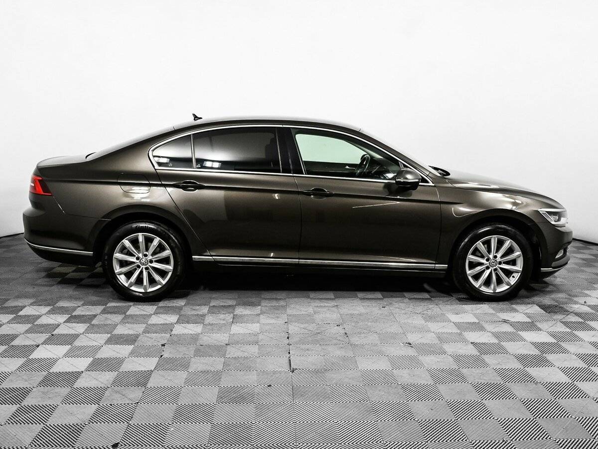Купить Volkswagen Passat, 2017, 137 619 км.. Фото: #3