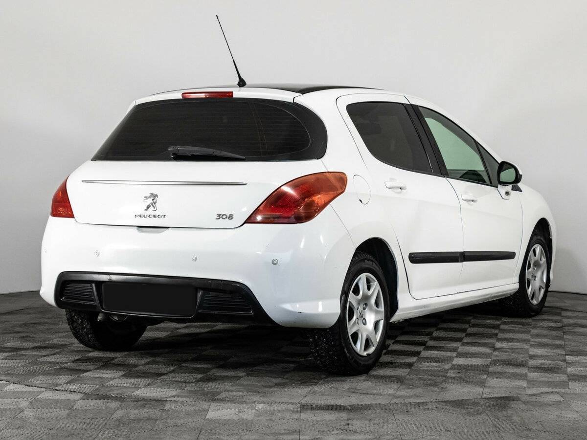 Купить Peugeot 308, 2012, 131 351 км.. Фото: #3