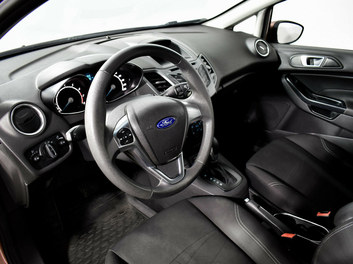 Купить Ford Fiesta, 2016, 94 680 км.. Фото: #8