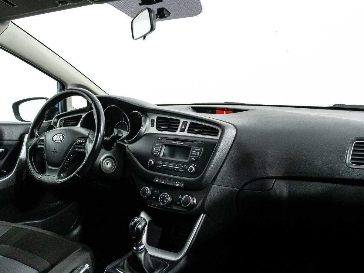Купить Kia Ceed, 2013, 202 302 км.. Фото: #8