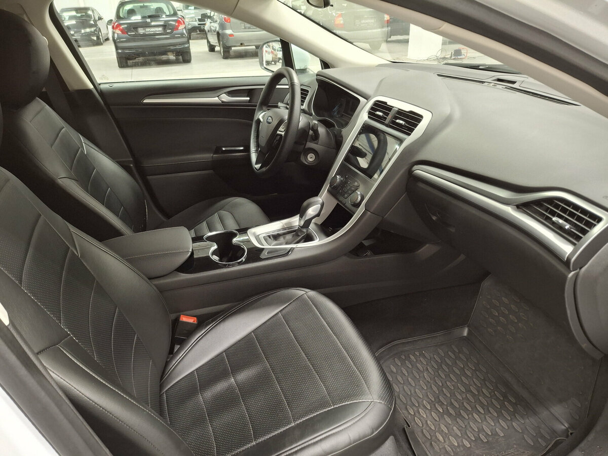 Купить Ford Mondeo, 2015, 114 337 км.. Фото: #10