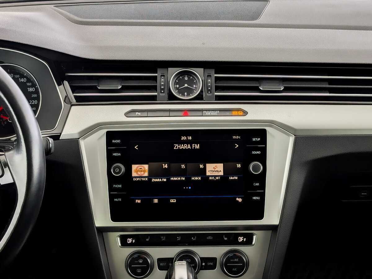 Купить Volkswagen Passat, 2018, 188 206 км.. Фото: #12