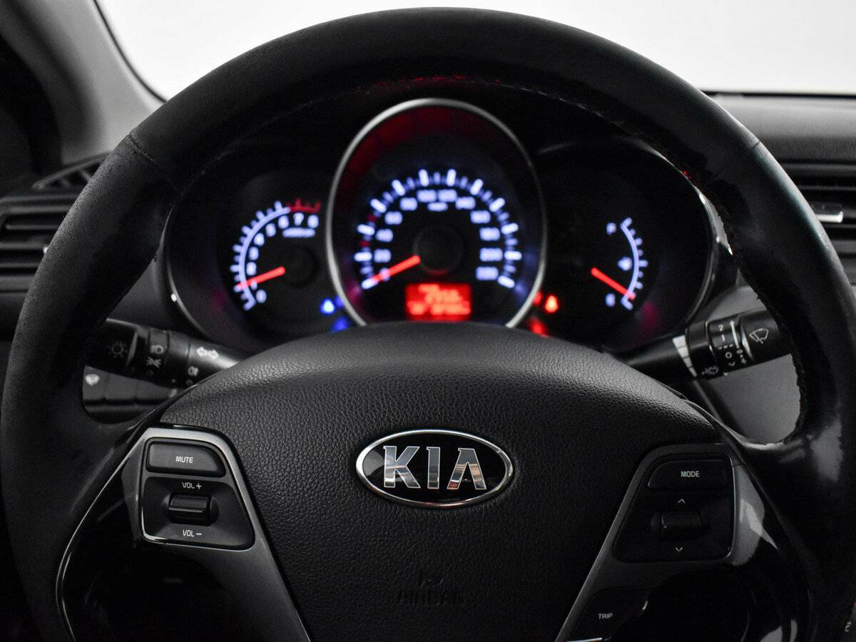 Купить Kia Rio, 2016, 387 380 км.. Фото: #15