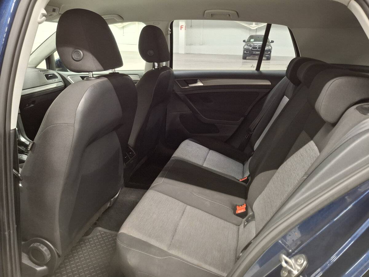 Купить Volkswagen Golf, 2013, 140 602 км.. Фото: #10