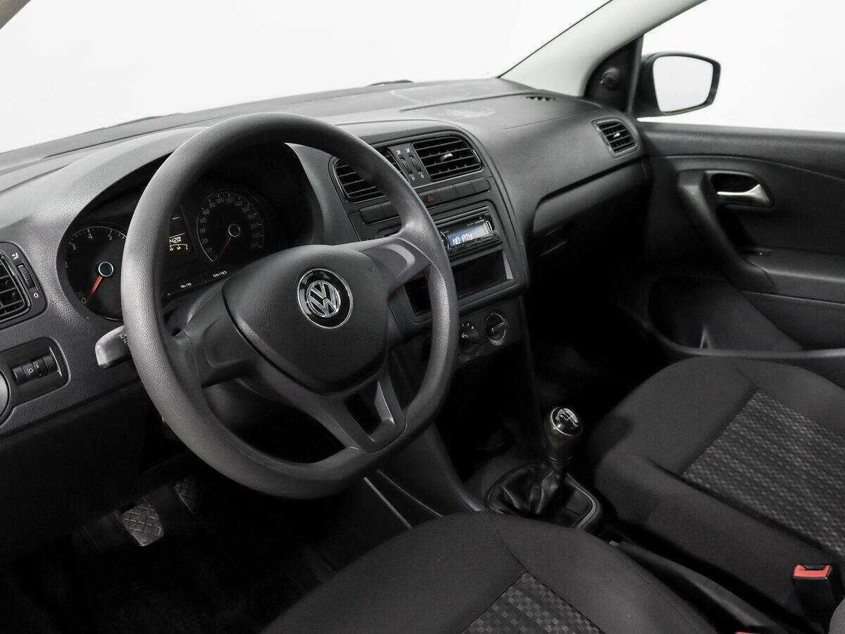 Купить Volkswagen Polo, 2018, 220 998 км.. Фото: #6