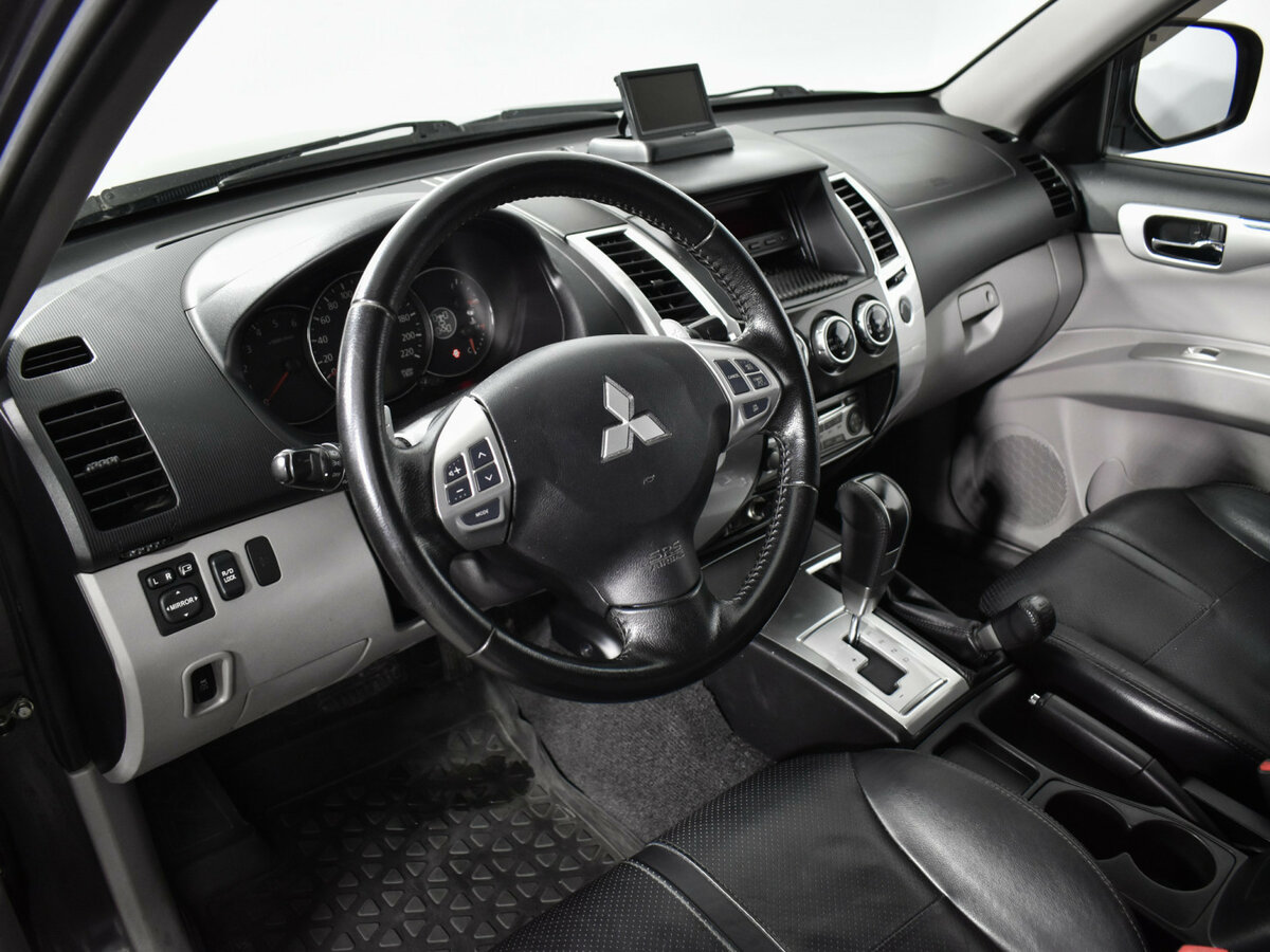 Купить Mitsubishi Pajero Sport, 2012, 203 582 км.. Фото: #6