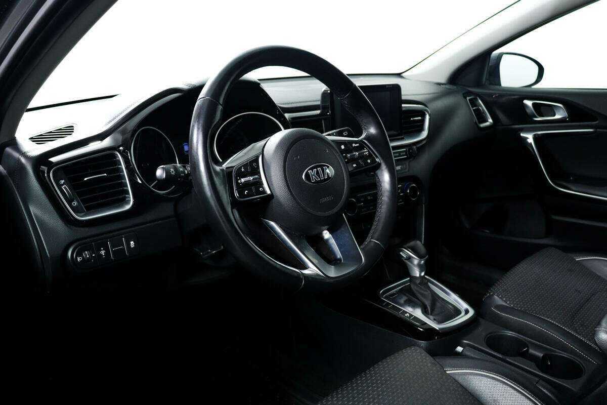 Купить Kia Ceed, 2019, 71 123 км.. Фото: #12