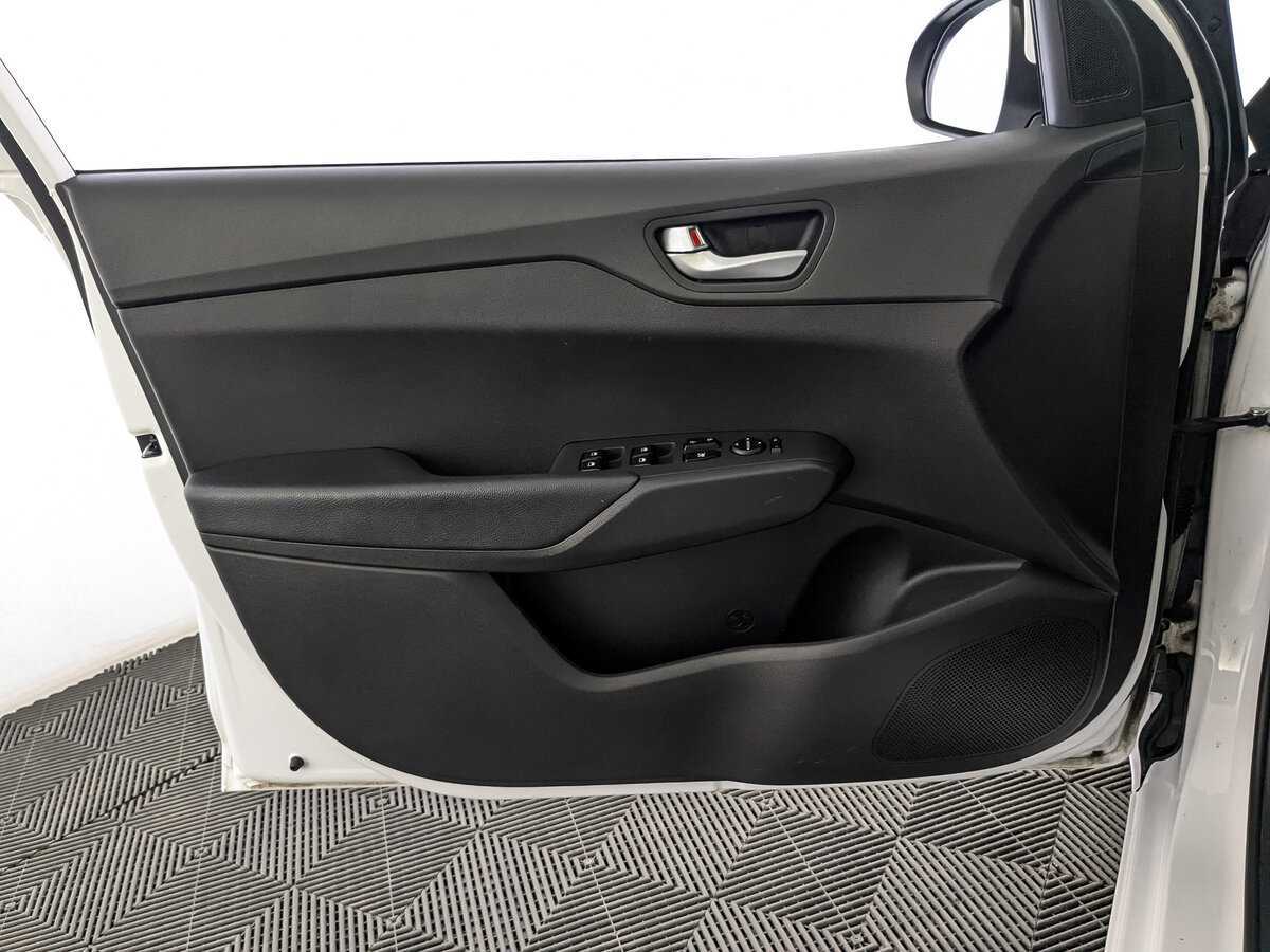Купить Hyundai Solaris, 2021, 101 042 км.. Фото: #18
