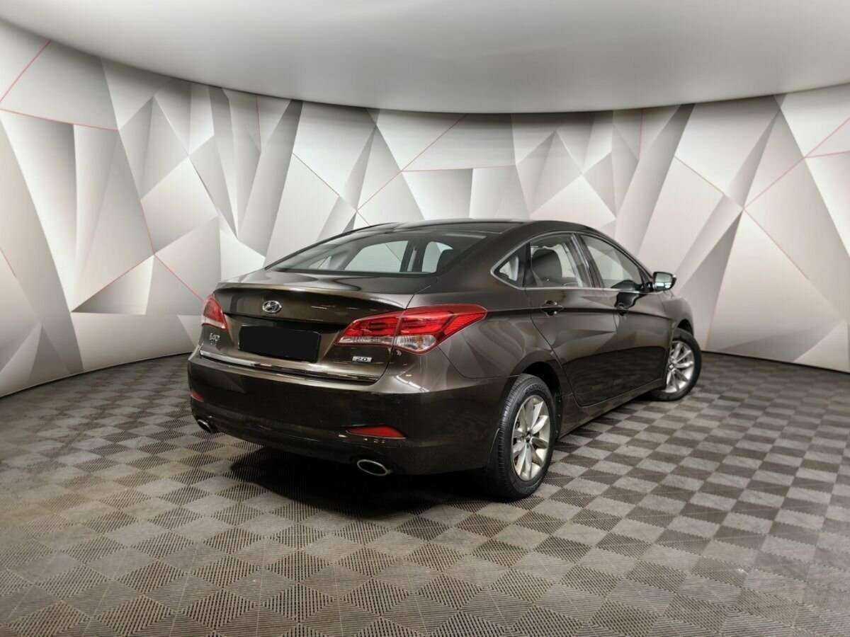 Купить Hyundai i40, 2016, 100 282 км.. Фото: #1