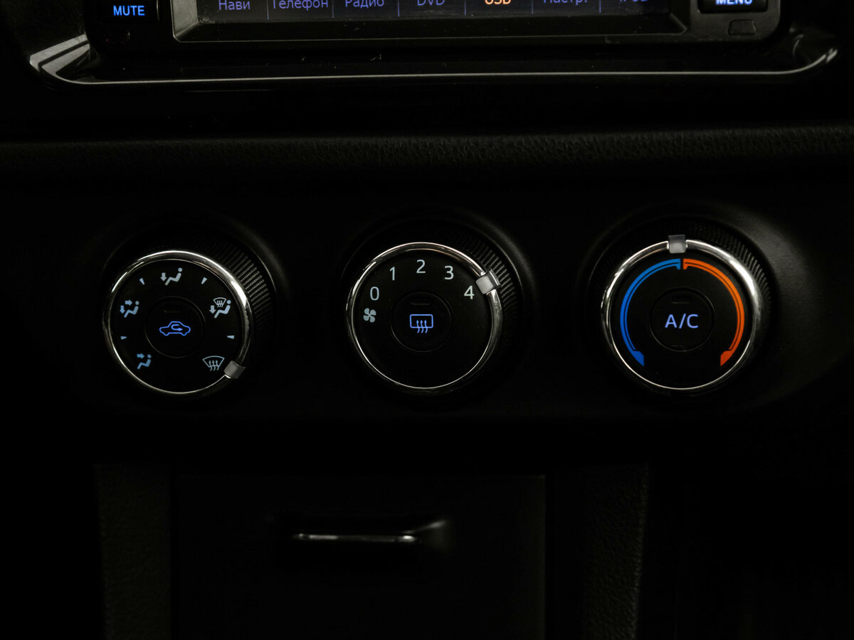 Купить Toyota Corolla, 2014, 172 402 км.. Фото: #10
