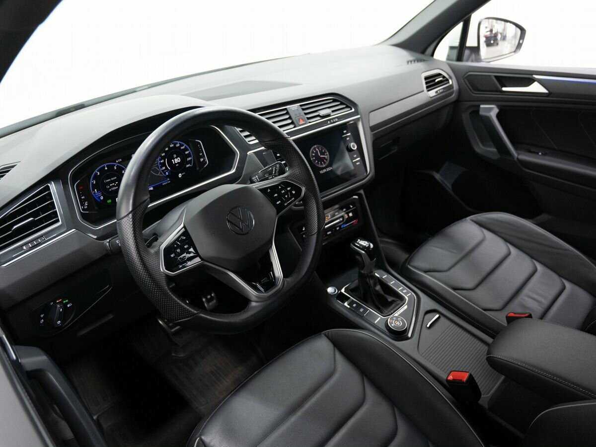 Купить Volkswagen Tiguan, 2022, 60 636 км.. Фото: #13