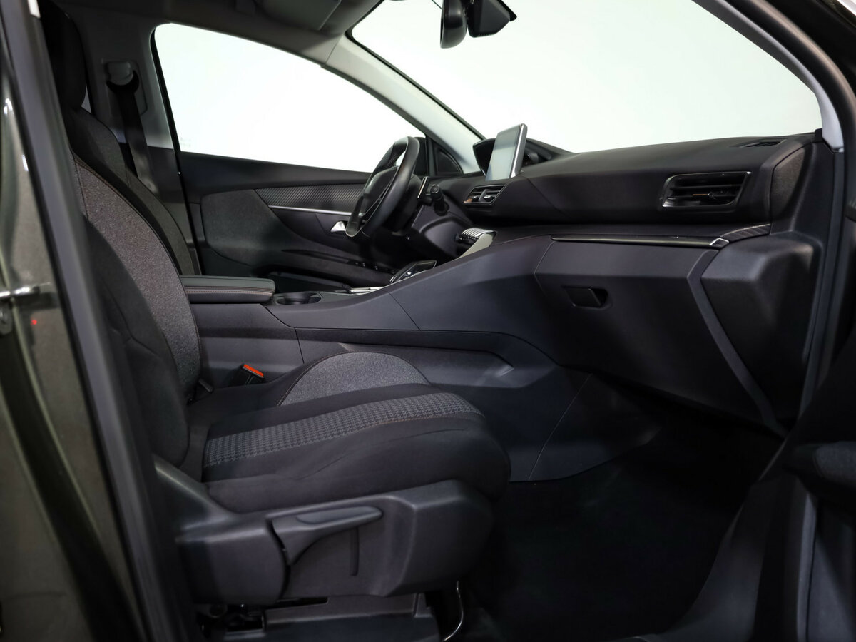 Купить Peugeot 3008, 2020, 71 669 км.. Фото: #22