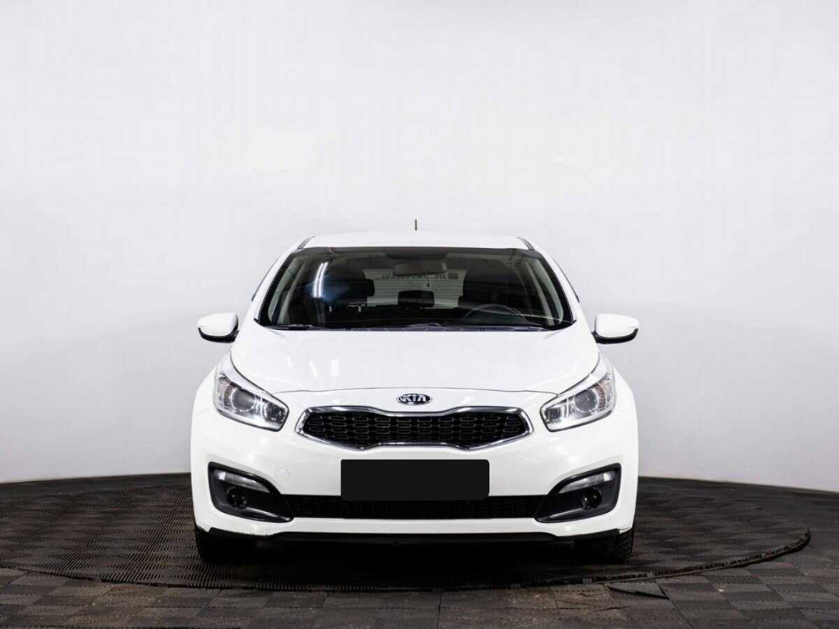 Купить Kia Ceed, 2016, 124 380 км.. Фото: #1