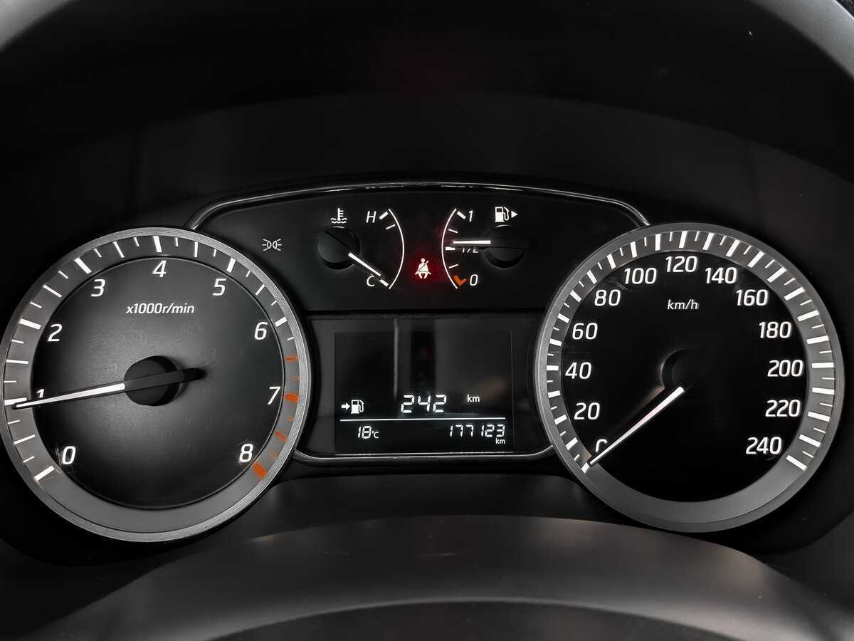 Купить Nissan Sentra, 2014, 177 121 км.. Фото: #15