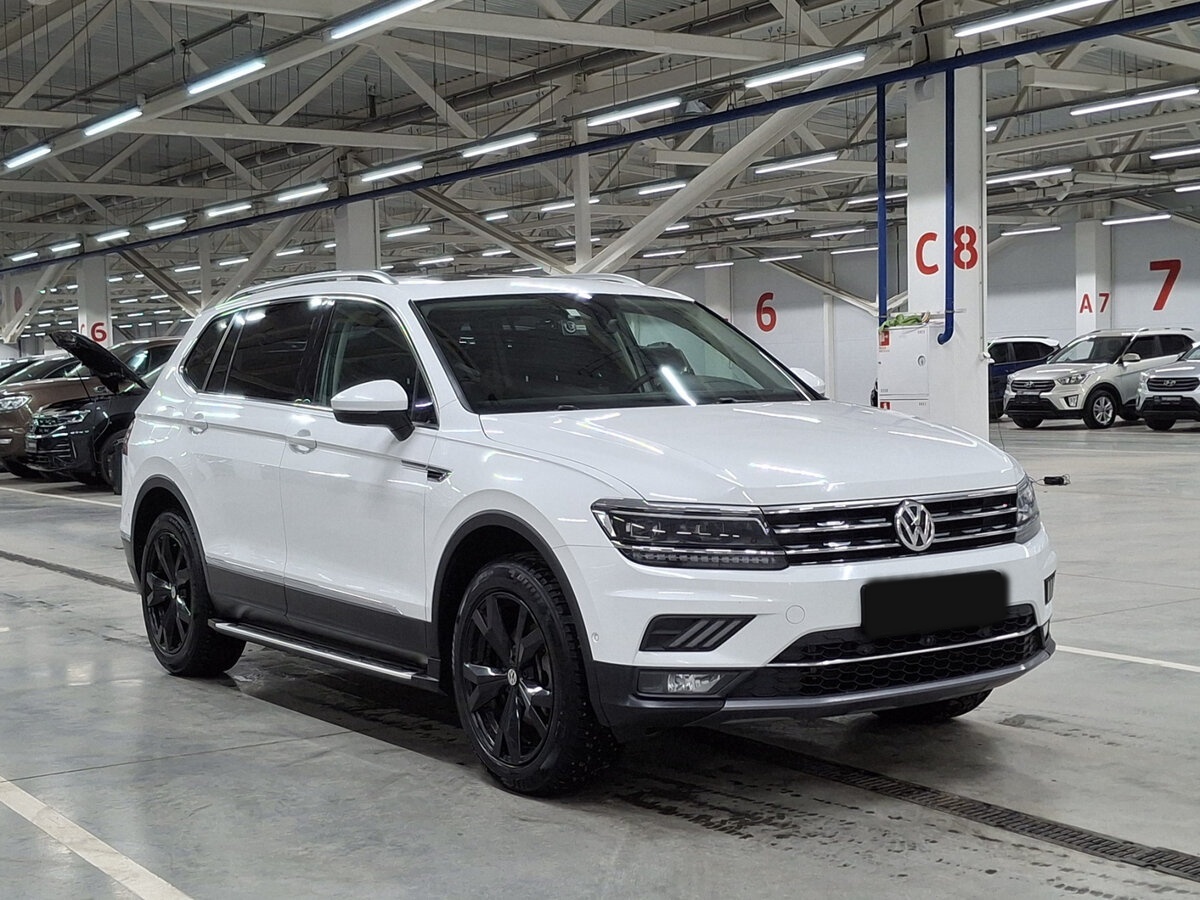 Купить Volkswagen Tiguan, 2018, 138 001 км.. Фото: #2