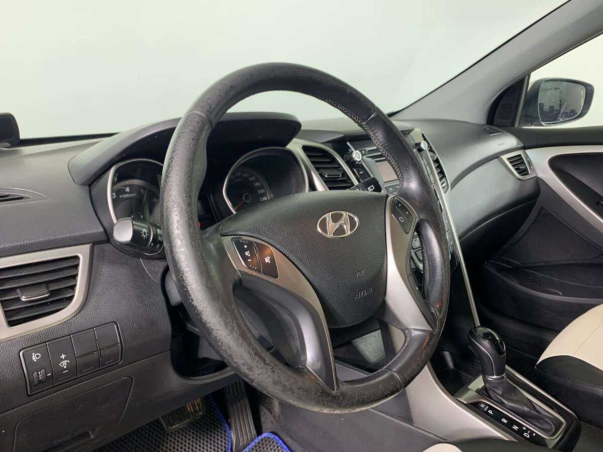 Купить Hyundai i30, 2012, 258 063 км.. Фото: #8