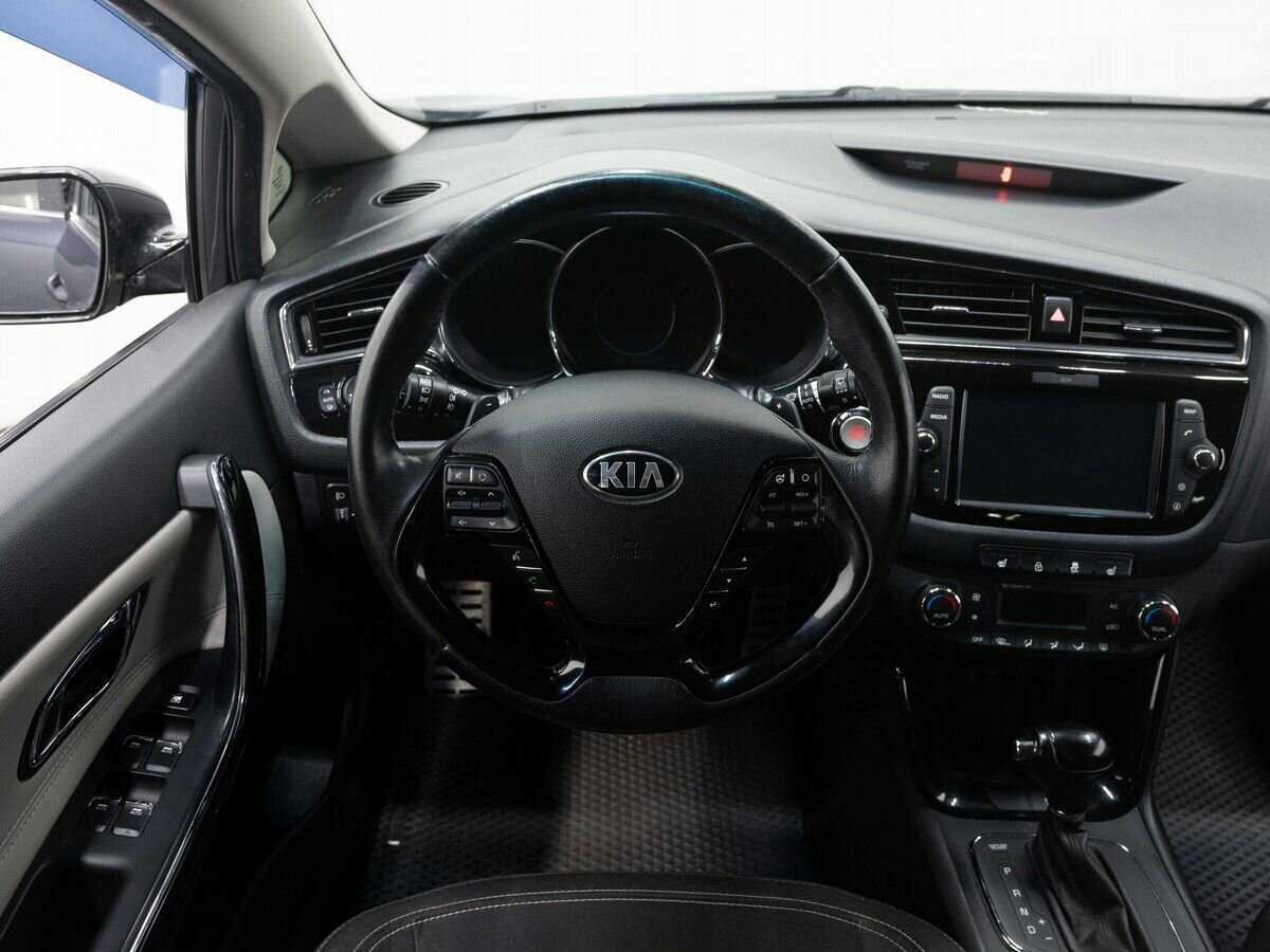 Купить Kia Ceed, 2017, 124 319 км.. Фото: #15
