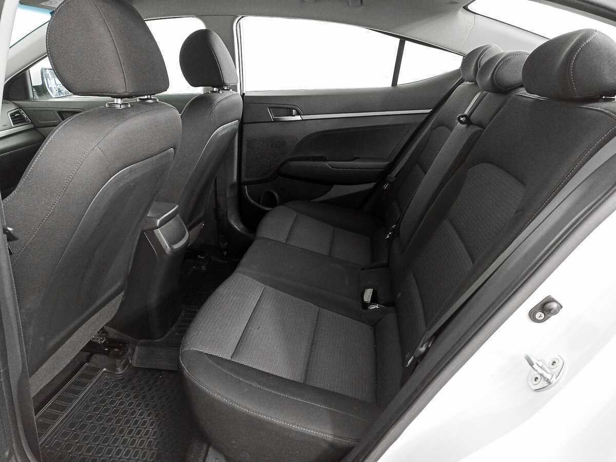 Купить Hyundai Elantra, 2017, 180 577 км.. Фото: #11