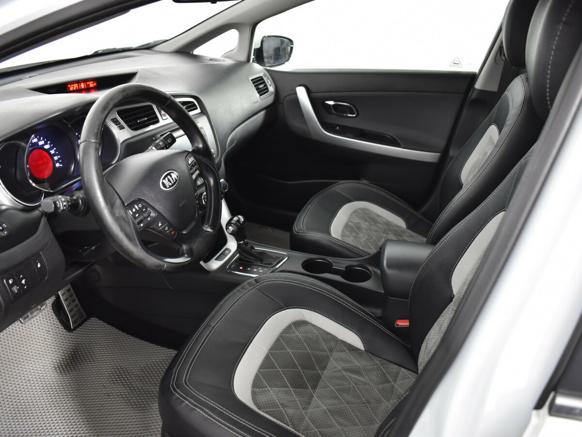 Купить Kia Ceed, 2013, 178 765 км.. Фото: #8