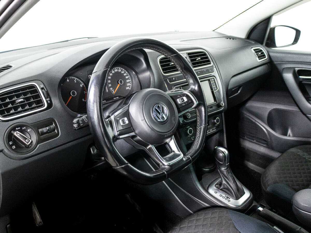 Купить Volkswagen Polo, 2019, 100 237 км.. Фото: #10